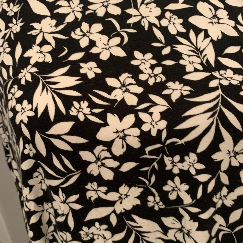 Two Versatile Dresses, one Black Cynthia Rowley L and bonus Old Navy XL - Picture 2 of 8